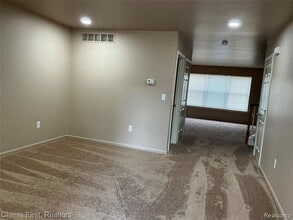 48161 Nottinghill Ln in Canton Township, MI - Building Photo - Building Photo