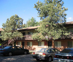 Arvada Pines Apartments