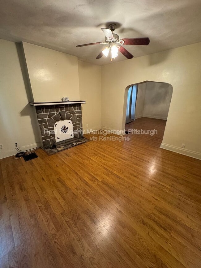 property at 48 Laclede St