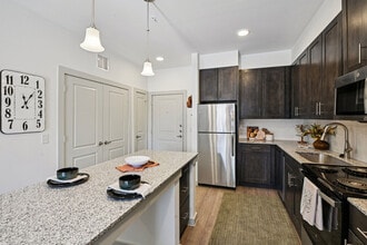 Huntington Place Seniors Garland in Garland, TX - Building Photo - Building Photo