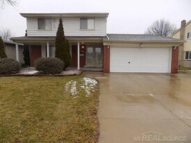 34672 Richard O Dr in Sterling Heights, MI - Building Photo