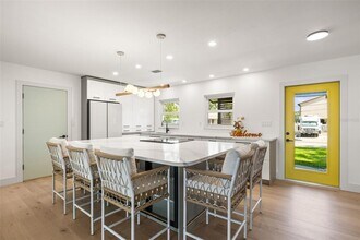3436 Manatee Dr SE in St. Petersburg, FL - Building Photo - Building Photo