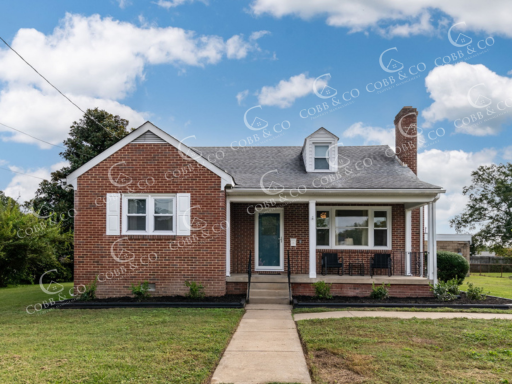 703 Colonial Ave in Colonial Heights, VA - Building Photo