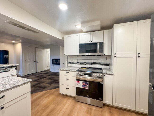 3805 N 3200 W in Smithfield, UT - Building Photo - Building Photo