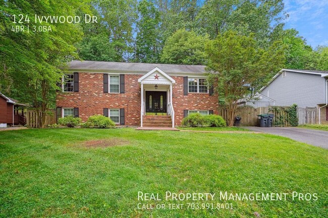 property at 124 Ivywood Dr