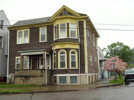 219 Front St Apartments