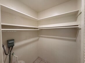 3255 W Flagler St in Miami, FL - Building Photo - Building Photo