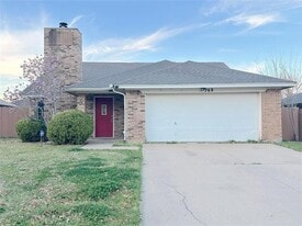 769 Windridge Ln in Burleson, TX - Building Photo