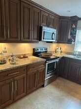 7727 SW 86th St in Miami, FL - Building Photo - Building Photo