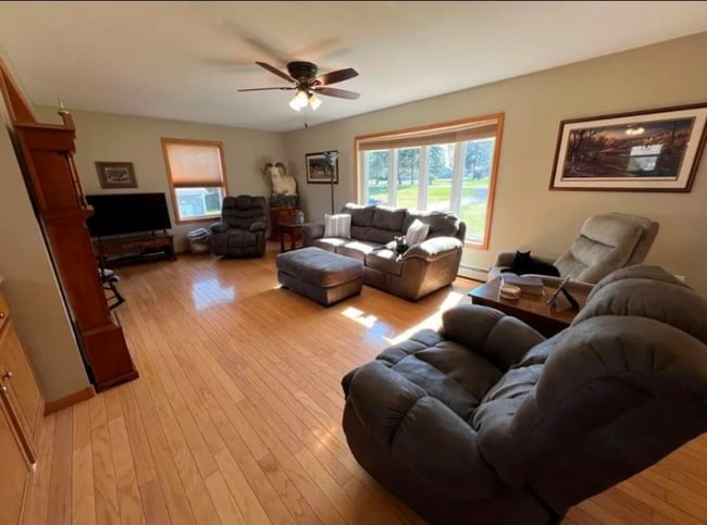 501 Pone Ln in Franklin, PA - Foto de edificio - Building Photo