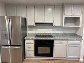 1776 Meda Ave in Santa Rosa, CA - Foto de edificio - Building Photo