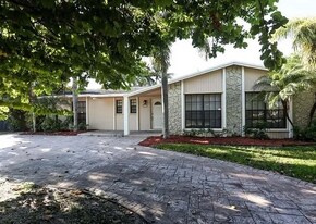 9140 SW 178th Terrace in Palmetto Bay, FL - Building Photo