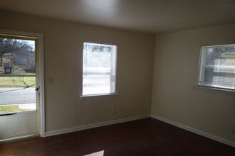 2414 Wilson Ave in Charlotte, NC - Building Photo - Building Photo