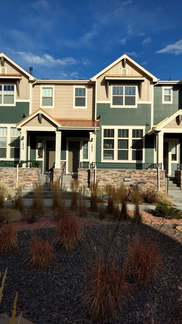 property at 1827 Gallagher Ln