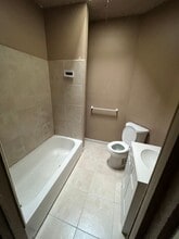 309 N 60th St in Philadelphia, PA - Building Photo - Building Photo