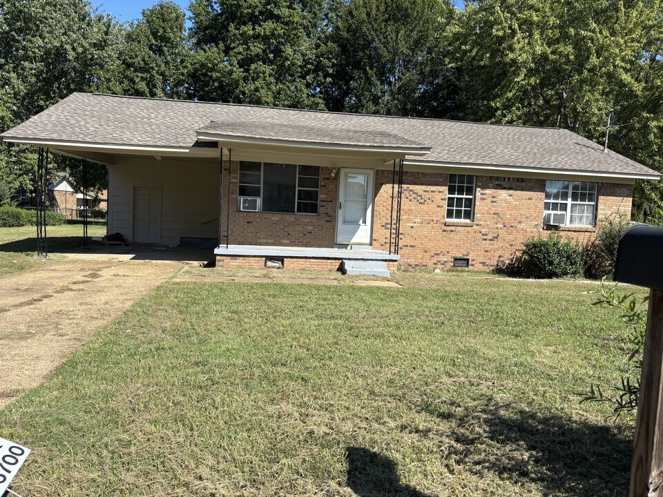 488 Carlita St in Brownsville, TN - Building Photo