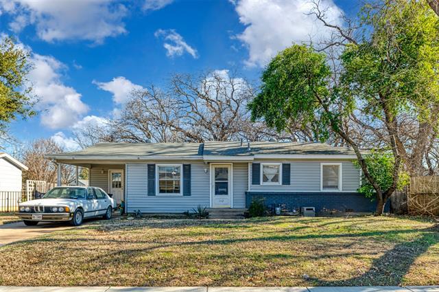 112 Casstevens St in Westworth Village, TX - Building Photo