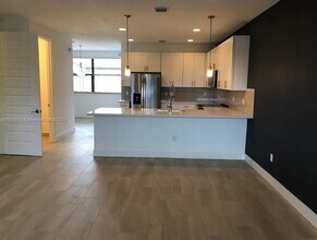 1405 N Dixie Hwy in Fort Lauderdale, FL - Building Photo - Building Photo