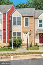 2133 Whisper Way in Reston, VA - Building Photo - Building Photo