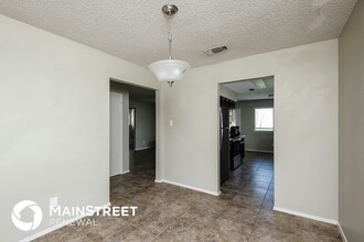 825 Timberoaks Dr in Azle, TX - Building Photo - Building Photo