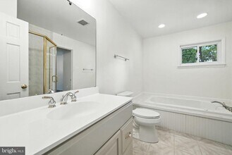 703 N Naylor St in Alexandria, VA - Building Photo - Building Photo