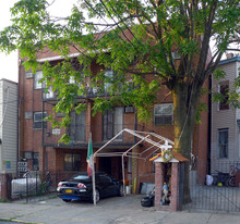 Welling Ct. Apartments