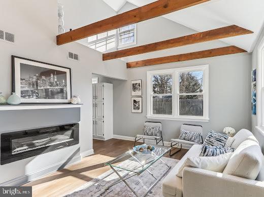 3141 Chepstow Ln in Falls Church, VA - Building Photo
