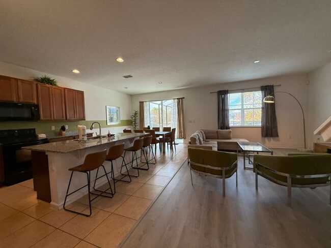 230 Ballo Dr in Kissimmee, FL - Building Photo - Building Photo