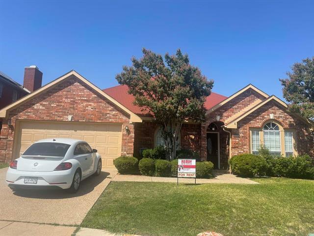1414 Melody Ln in Carrollton, TX - Building Photo - Building Photo