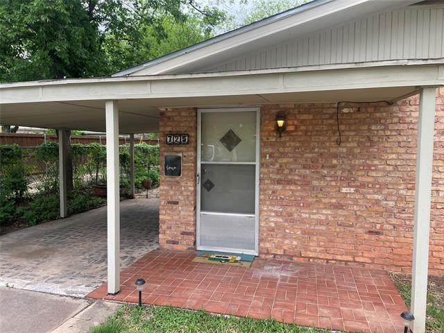 725 Elmwood Dr