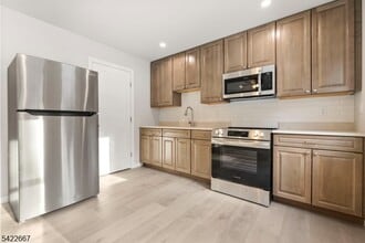 7 Mountain Rd in Denville, NJ - Building Photo - Building Photo