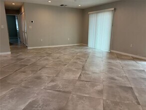 5839 Erin Ln S in St. Petersburg, FL - Building Photo - Building Photo