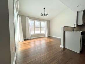 140 Cherry Laurel Ln in Buffalo, NY - Building Photo - Building Photo