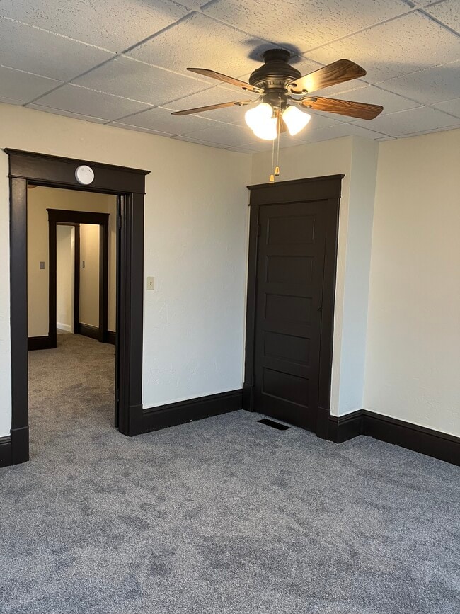 814 Marshall St, Unit 814 1-2 in Mcmechen, WV - Building Photo - Building Photo