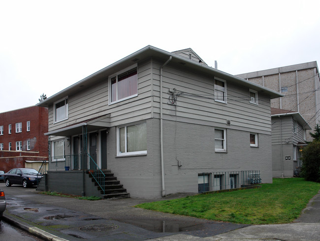 516 NE 68th St in Seattle, WA - Building Photo - Building Photo