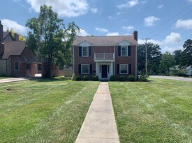 918 W Stewart Rd in Columbia, MO - Building Photo