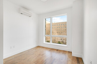 782 New York Ave in Brooklyn, NY - Building Photo - Building Photo