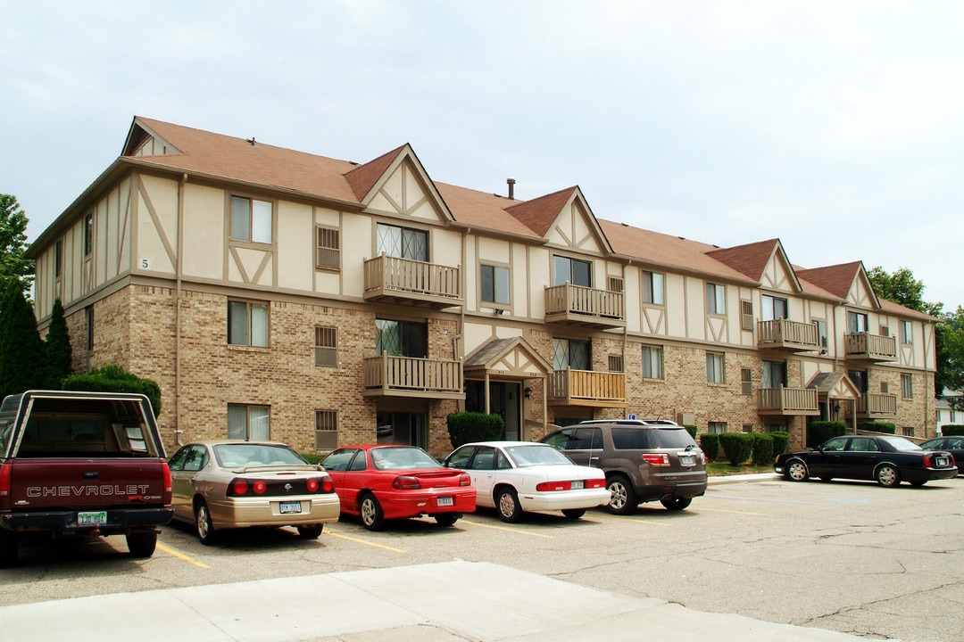 Mill Creek Apartments in Clio, MI - Building Photo
