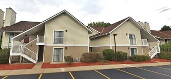 The Landings of Madison Heights in Madison Heights, MI - Building Photo