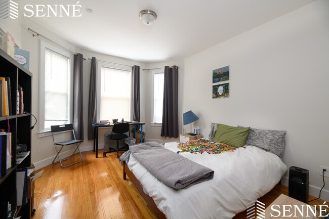 306 Western Ave, Unit 3