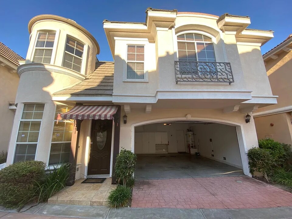 462 W Duarte Rd, Unit B in Arcadia, CA - Building Photo