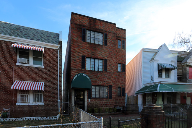 1260 Holbrook Ter NE in Washington, DC - Building Photo - Building Photo