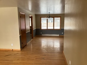 1275 Kellogg St in Green Bay, WI - Building Photo - Building Photo