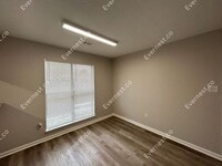 886 Acorn Cove photo'