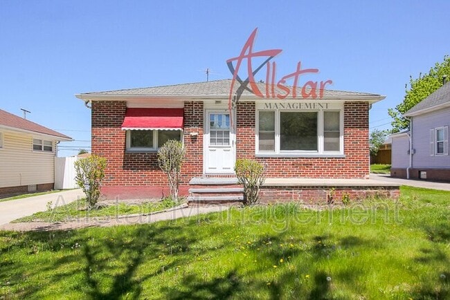 property at 3436 Dellwood Dr