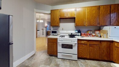 216 S 2nd St in Ames, IA - Building Photo - Building Photo