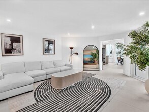 120 SE 5th Ave in Boca Raton, FL - Building Photo - Building Photo