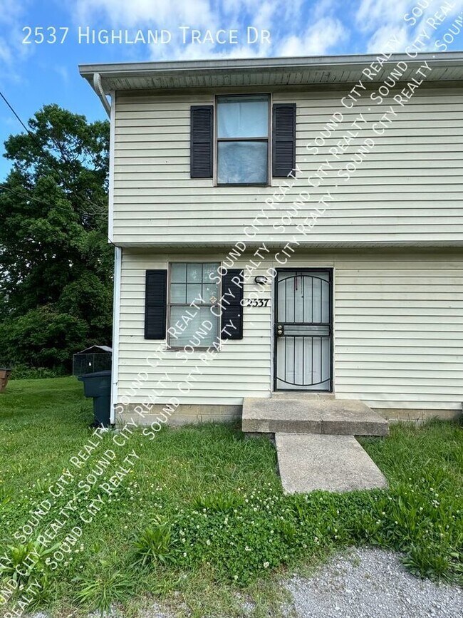 2537 Highland Trace Dr in Nashville, TN - Building Photo - Building Photo