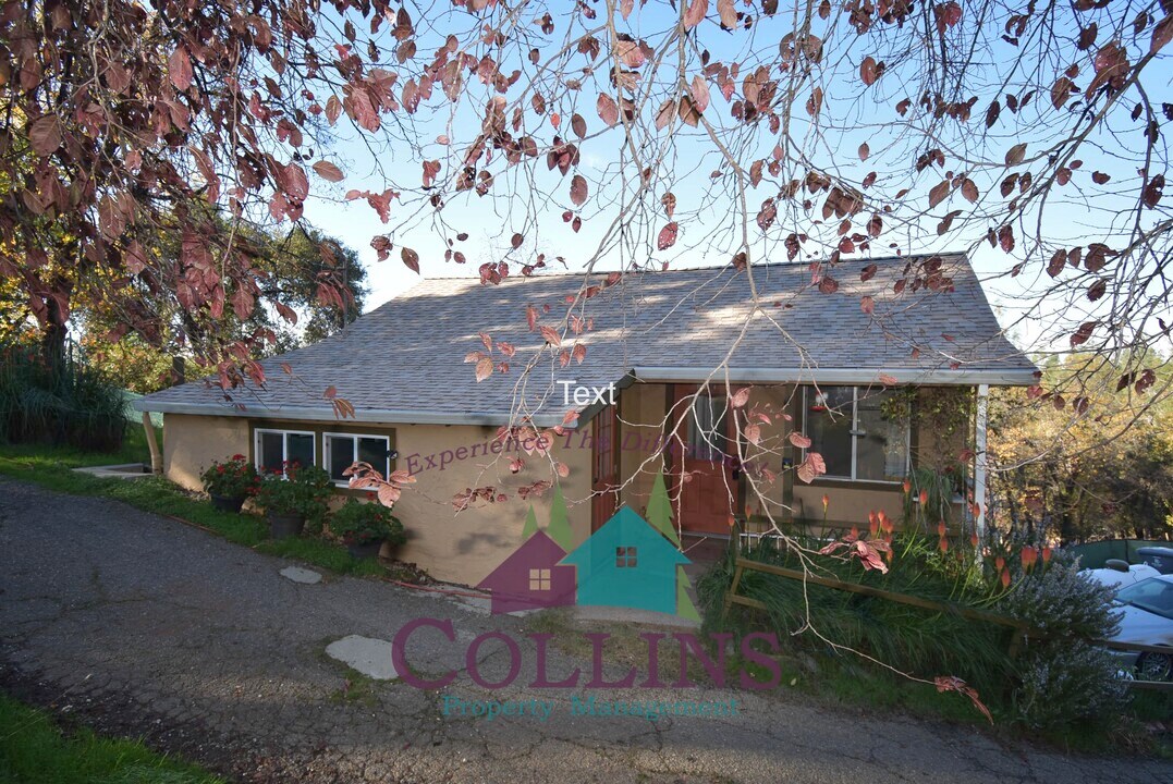 23380 Tokayana Way in Colfax, CA - Building Photo