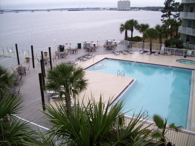 6500 Bridge Water Way in Panama City Beach, FL - Building Photo - Building Photo